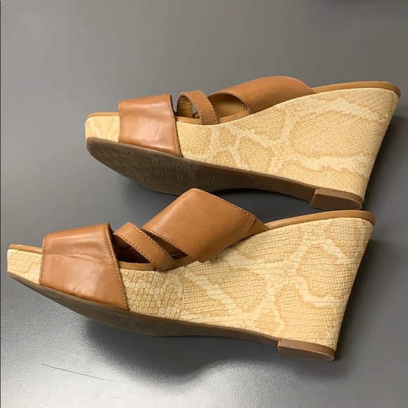 Franco Sarto Carlitos Wedges - Picture 4 of 8